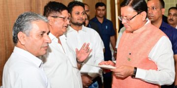 मुख्यमंत्री धामी ने जनता मिलन कार्यक्रम में सुनी लोगों की समस्याएं, त्वरित समाधान का दिया आश्वासन..